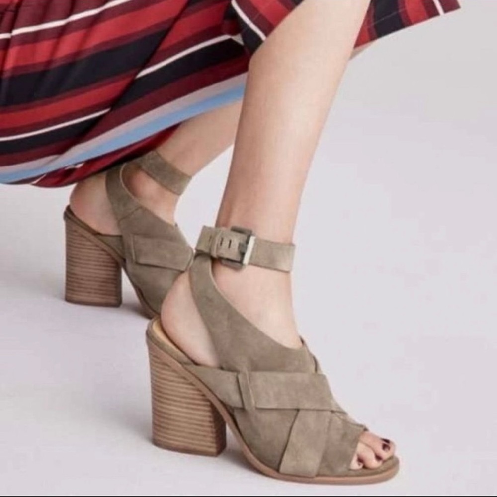 Marc Fisher LTD Valen Crisscross Open Toe Sandals